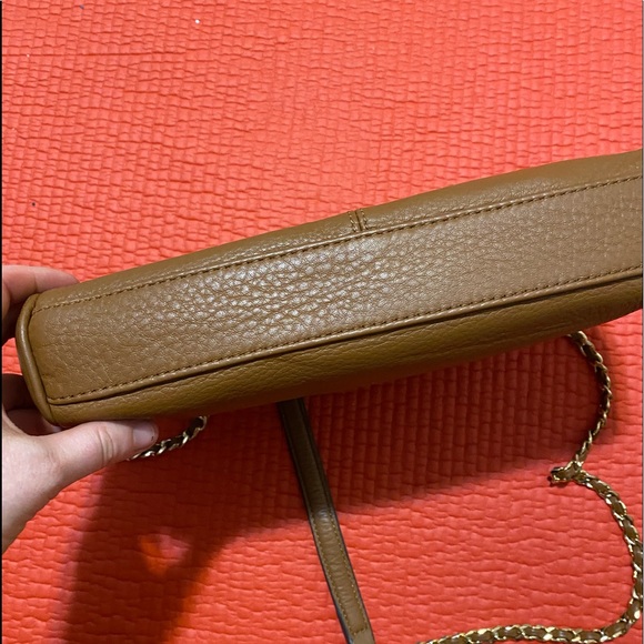 Vince Camuto Brown Leather Crossbody Bag with Chain handle and outside pocket - Picture 7 of 7